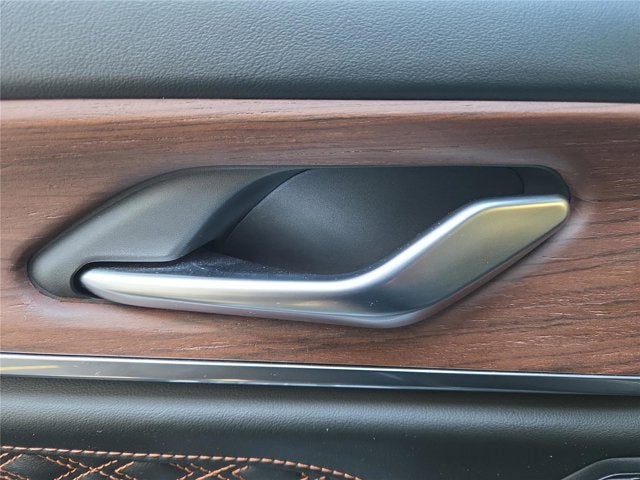 2023 Jeep Grand Cherokee Summit