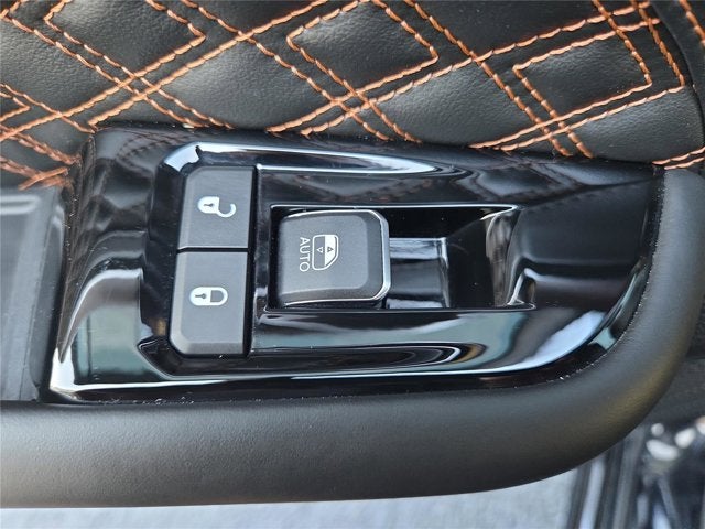 2023 Jeep Grand Cherokee Summit