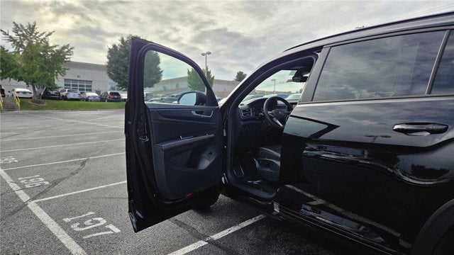 2026 Volkswagen Atlas Cross Sport 2.0T SEL R-Line Black