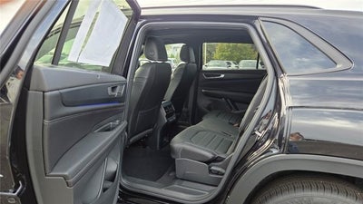 2026 Volkswagen Atlas Cross Sport 2.0T SEL R-Line Black