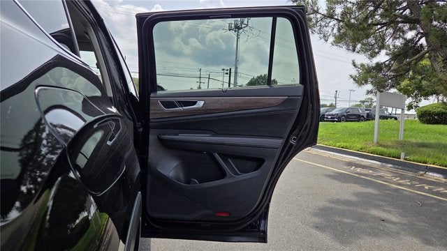 2024 Volkswagen Atlas 2.0T SEL