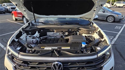 2024 Volkswagen Atlas Cross Sport 2.0T SEL Premium R-Line