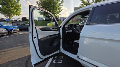 2024 Volkswagen Atlas Cross Sport 2.0T SEL Premium R-Line