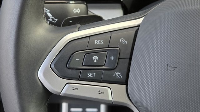 2024 Volkswagen Atlas Cross Sport 2.0T SEL Premium R-Line