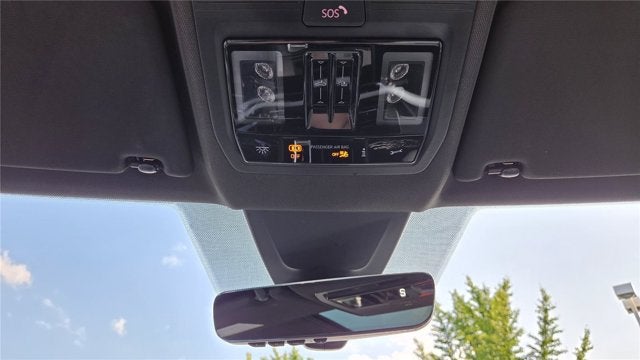 2024 Volkswagen Atlas Cross Sport 2.0T SEL Premium R-Line