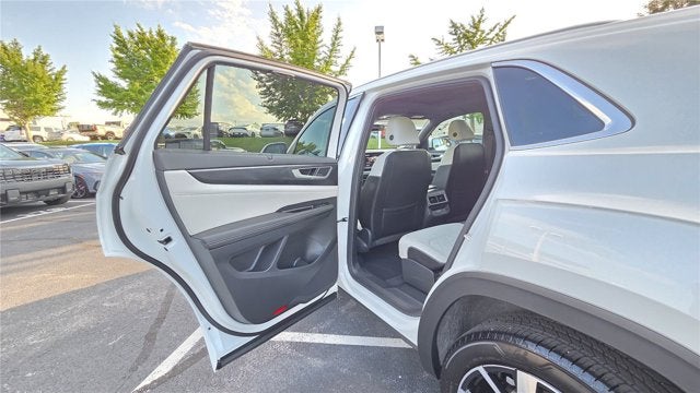 2024 Volkswagen Atlas Cross Sport 2.0T SEL Premium R-Line
