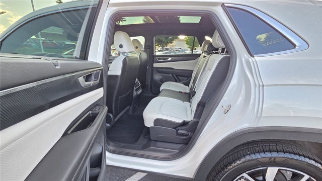 2024 Volkswagen Atlas Cross Sport 2.0T SEL Premium R-Line