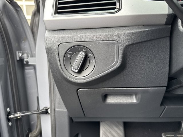 2022 Volkswagen Atlas Cross Sport 3.6L V6 SEL Premium R-Line