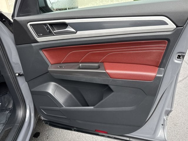 2022 Volkswagen Atlas Cross Sport 3.6L V6 SEL Premium R-Line