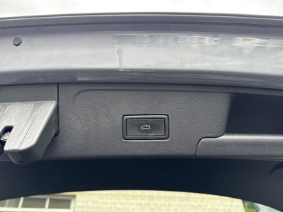 2022 Volkswagen Atlas Cross Sport 3.6L V6 SEL Premium R-Line