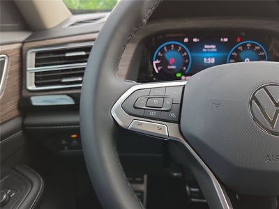2026 Volkswagen Atlas 2.0T SEL Premium R-Line