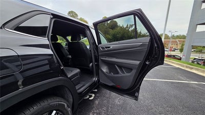 2026 Volkswagen Atlas Cross Sport 2.0T SE w/Technology