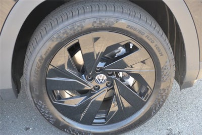 2027 Volkswagen Atlas SE w/Technology