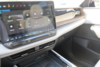 2027 Volkswagen Atlas SE w/Technology