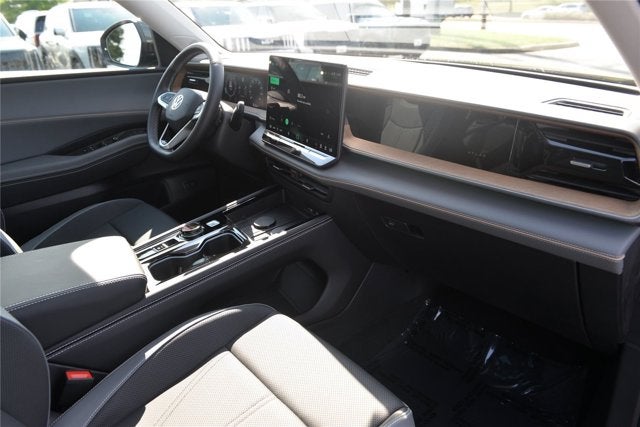 2027 Volkswagen Atlas SE w/Technology