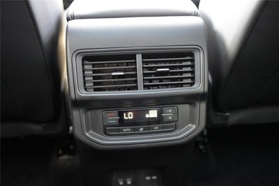 2027 Volkswagen Atlas SE w/Technology