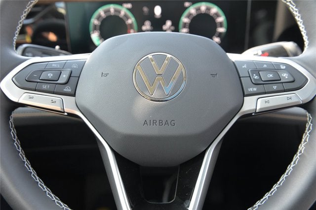2027 Volkswagen Atlas SE w/Technology