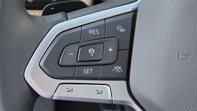 2026 Volkswagen Atlas Cross Sport 2.0T SE w/Technology