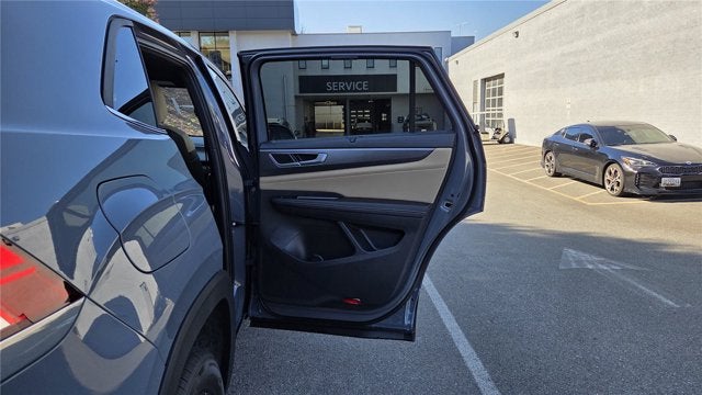 2026 Volkswagen Atlas Cross Sport 2.0T SE w/Technology