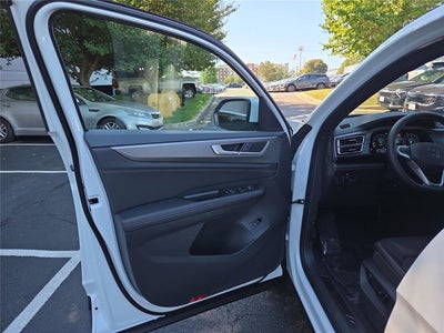 2026 Volkswagen Atlas Cross Sport 2.0T SE w/Technology