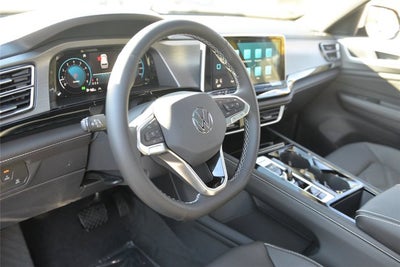 2026 Volkswagen Atlas Cross Sport 2.0T SE w/Technology