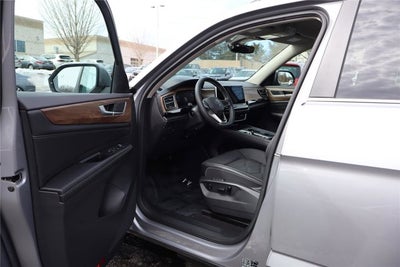 2024 Volkswagen Atlas 2.0T SE