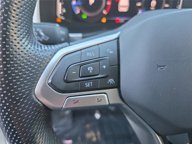 2022 Volkswagen Atlas Cross Sport 2.0T SEL R-Line