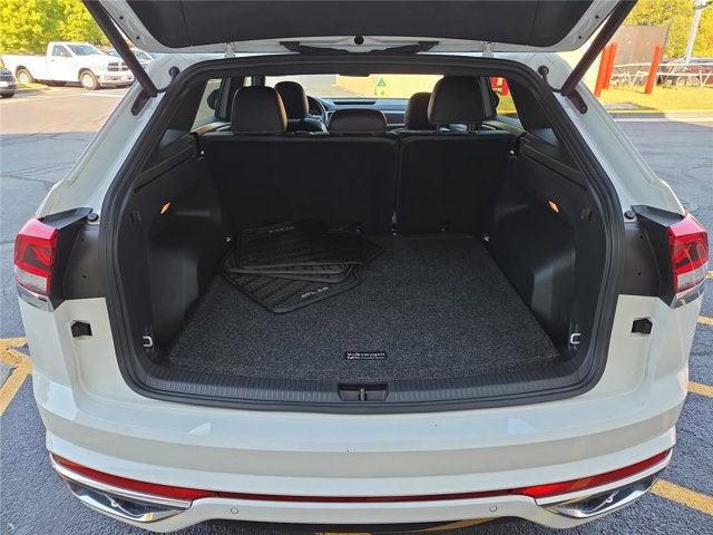 2022 Volkswagen Atlas Cross Sport 2.0T SEL R-Line