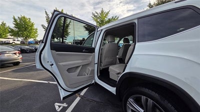 2019 Volkswagen Atlas 3.6L V6 SE w/Technology R-Line