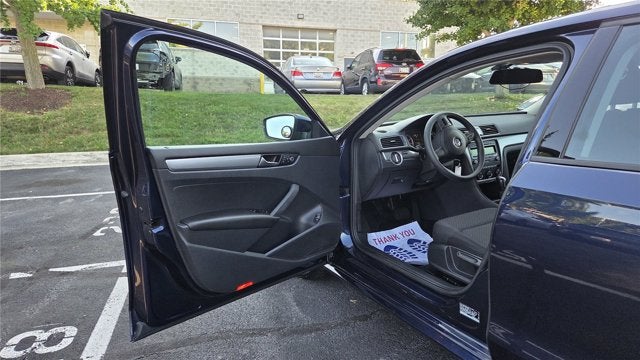2013 Volkswagen Passat S
