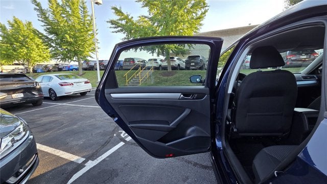 2013 Volkswagen Passat S