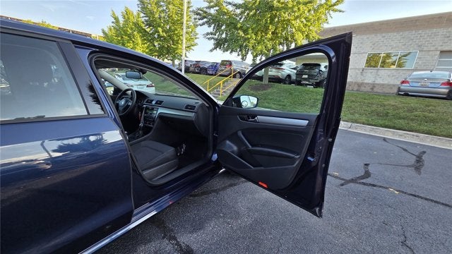 2013 Volkswagen Passat S