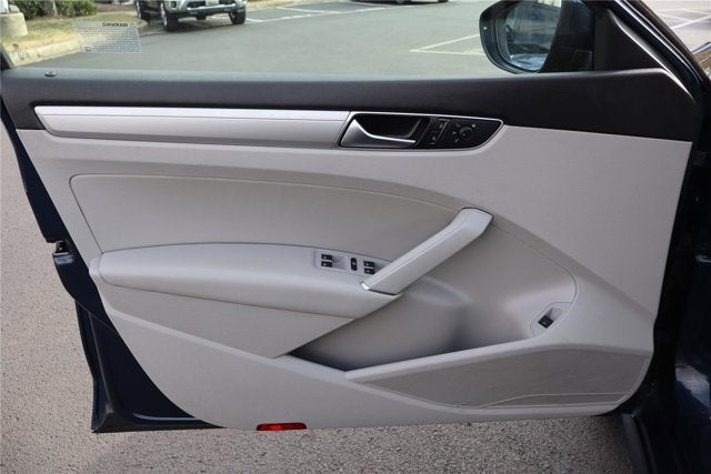 2019 Volkswagen Passat 2.0T Wolfsburg Edition