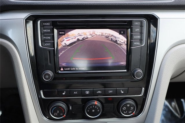 2019 Volkswagen Passat 2.0T Wolfsburg Edition