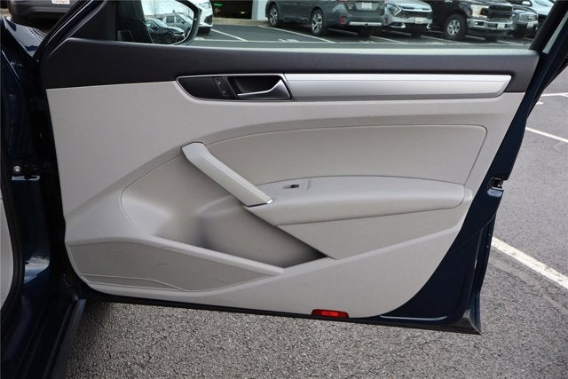 2019 Volkswagen Passat 2.0T Wolfsburg Edition