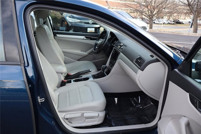 2019 Volkswagen Passat 2.0T Wolfsburg Edition