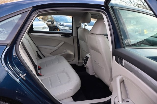 2019 Volkswagen Passat 2.0T Wolfsburg Edition