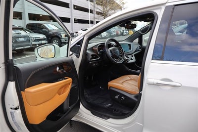 2021 Chrysler Pacifica Hybrid Pinnacle