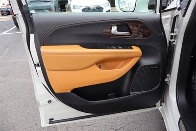 2021 Chrysler Pacifica Hybrid Pinnacle