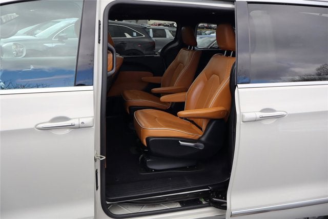 2021 Chrysler Pacifica Hybrid Pinnacle