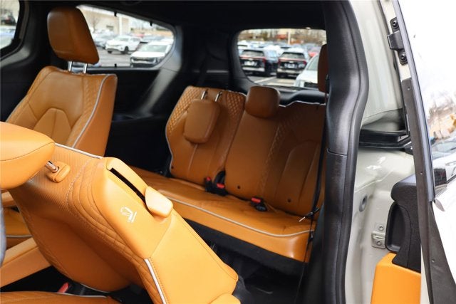 2021 Chrysler Pacifica Hybrid Pinnacle