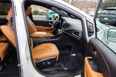 2021 Chrysler Pacifica Hybrid Pinnacle