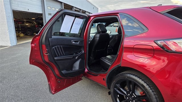 2020 Ford Edge ST