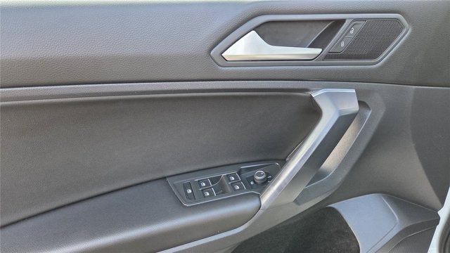 2021 Volkswagen Tiguan SE R-Line Black