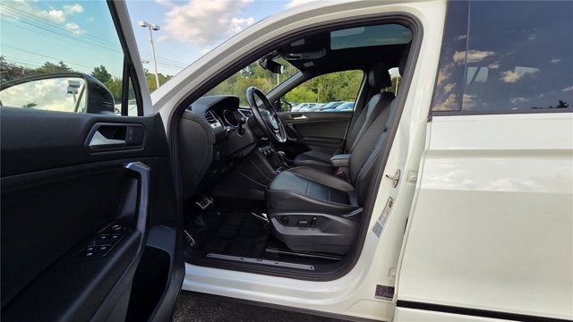 2021 Volkswagen Tiguan SE R-Line Black