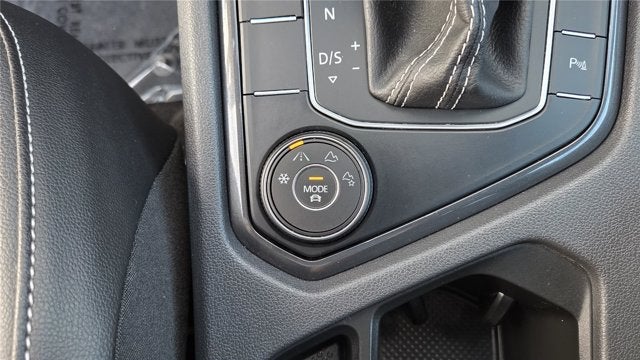 2021 Volkswagen Tiguan SE R-Line Black