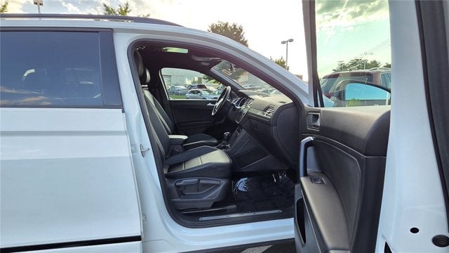 2021 Volkswagen Tiguan SE R-Line Black