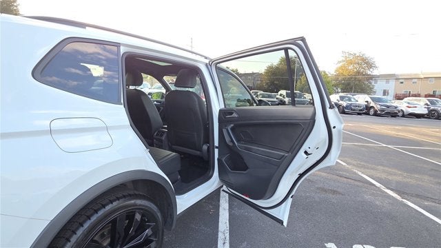 2021 Volkswagen Tiguan SE R-Line Black