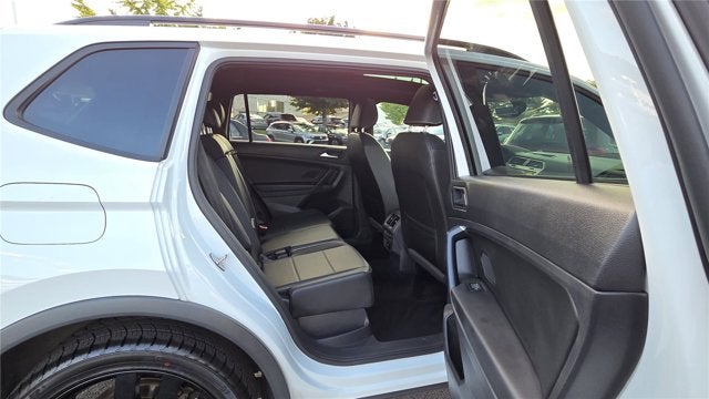 2021 Volkswagen Tiguan SE R-Line Black