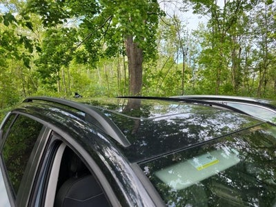 2025 Volkswagen Taos SE Black